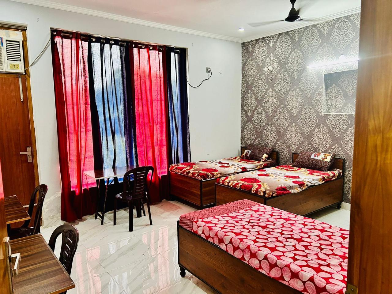 Double Occupancy Room - Modern Design